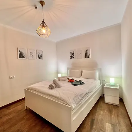 Downtown Apartment By United Renters Alicante Exterior photo